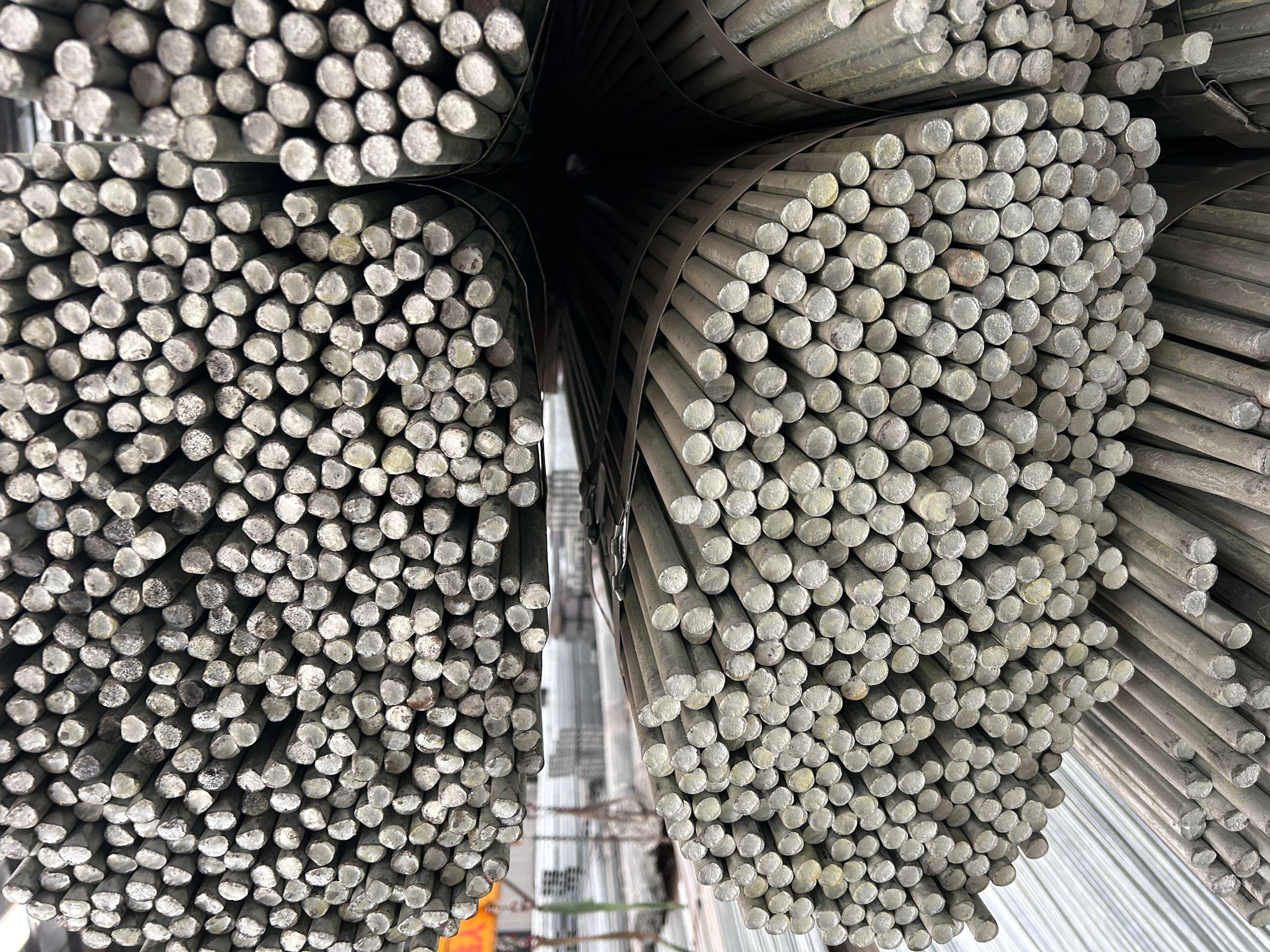 Top Hot-Dip Galvanized Round Bar Supplier for Reliable Industrial Solutions
